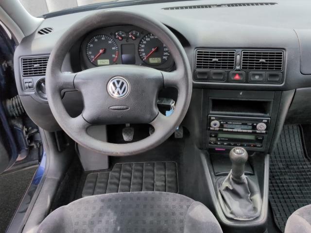 VW Golf