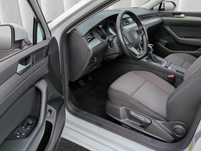 VW Passat Variant