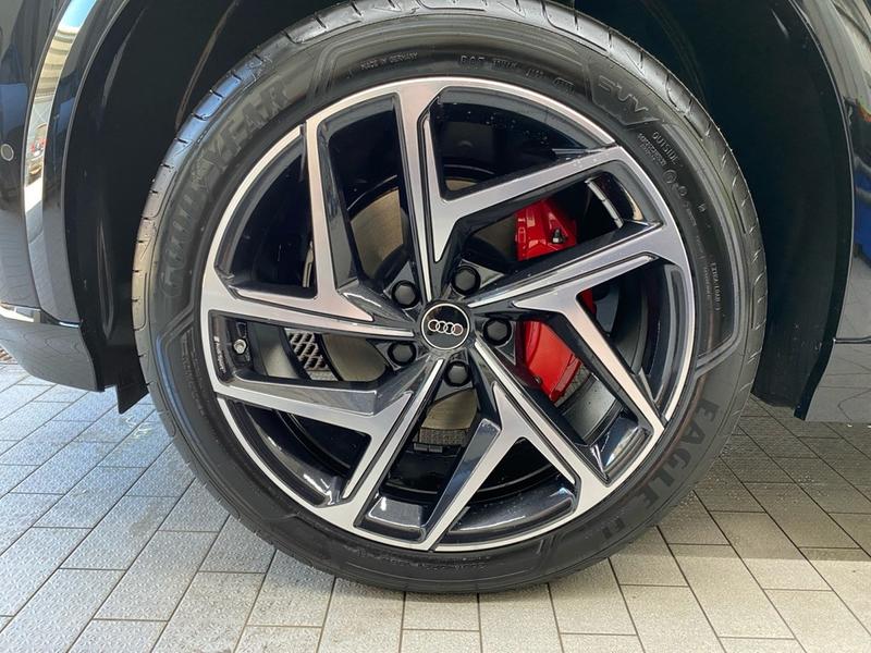 Audi Q6