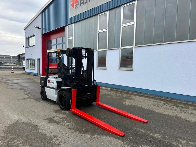 Komatsu Andere