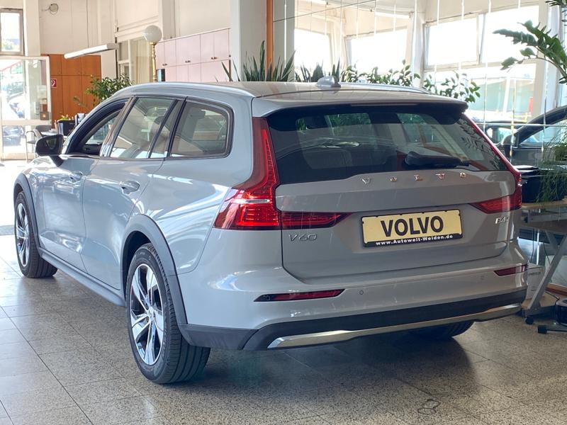 Volvo V60 Cross Country