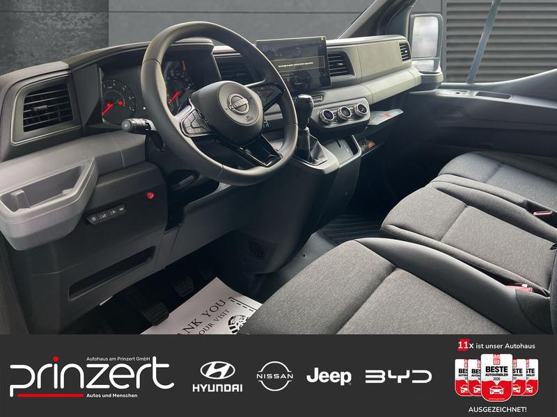 Nissan Interstar