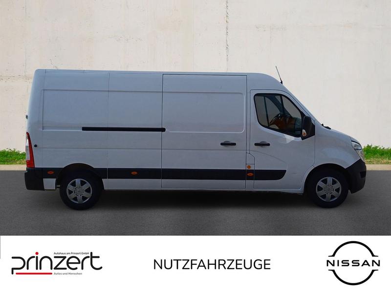 Nissan NV400