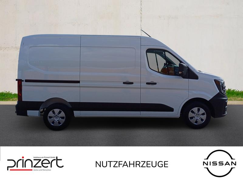 Nissan Interstar