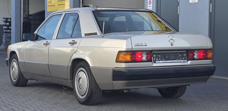 Mercedes-Benz 190