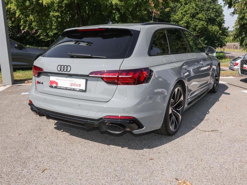 Audi RS4