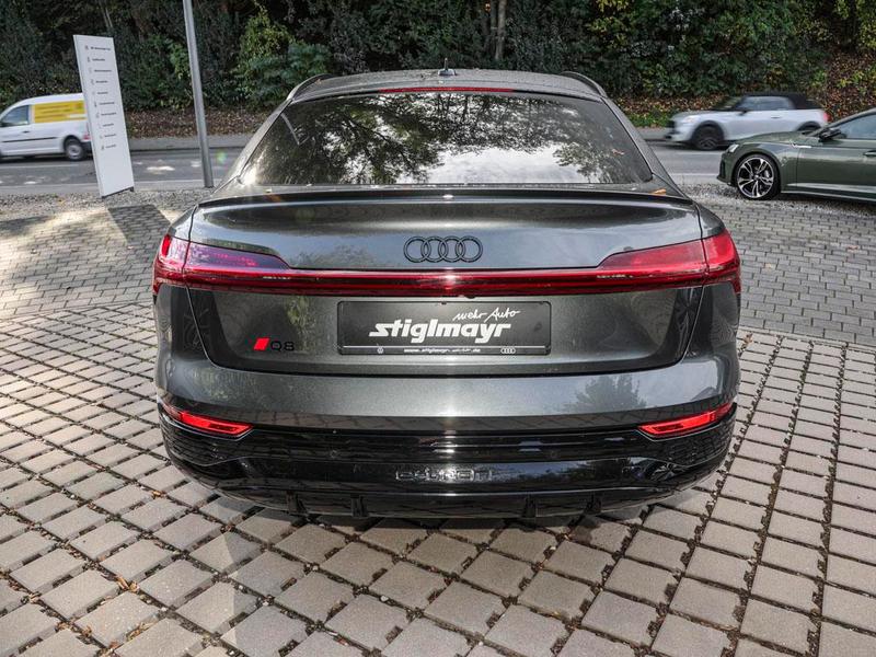 Audi Q8 e-tron