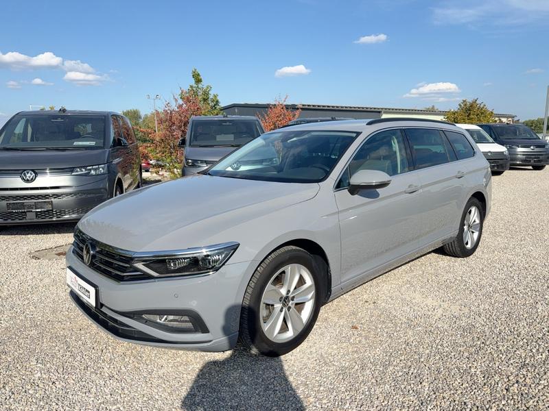 VW Passat Variant