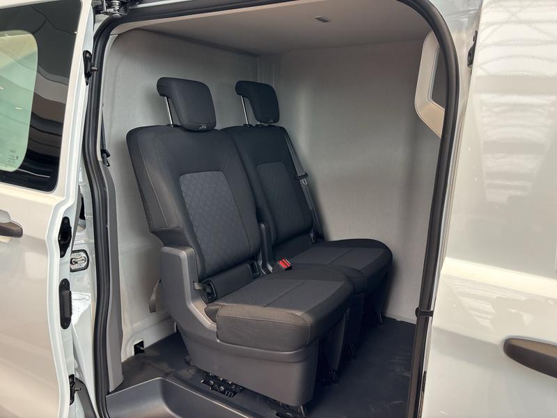 VW T7 Transporter