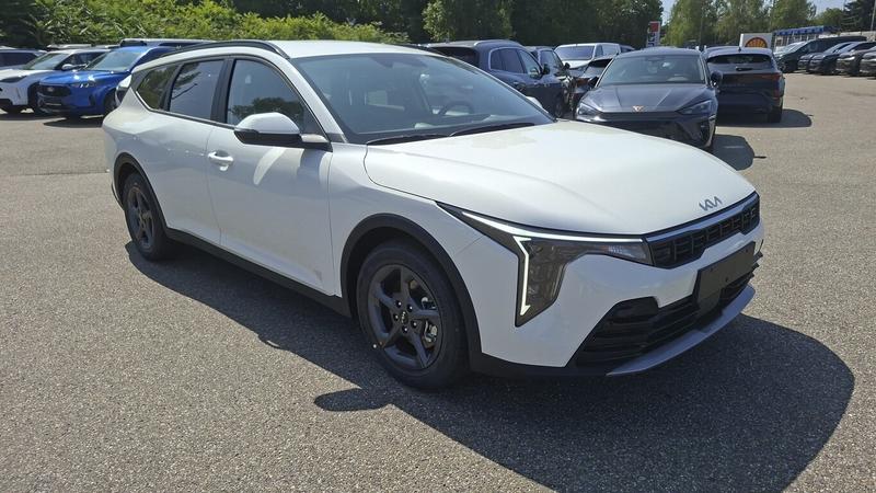 Kia K4