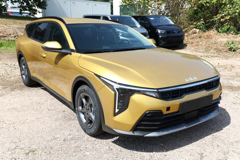 Kia K4