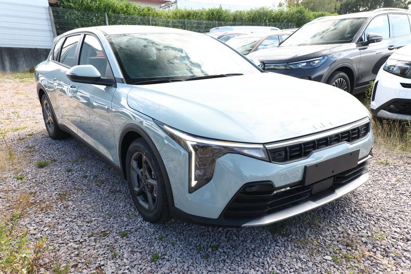 Kia K4