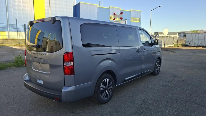 Peugeot Traveller