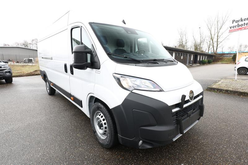 Opel Movano