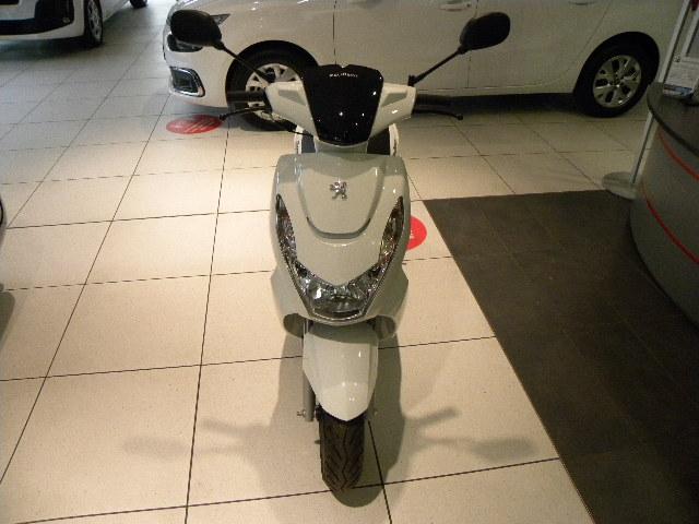 Peugeot Kisbee