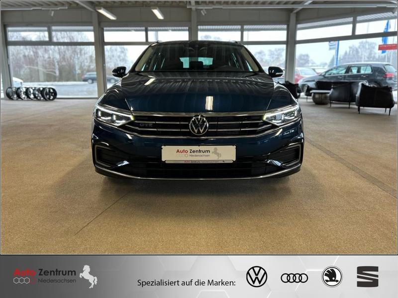 VW Passat Variant
