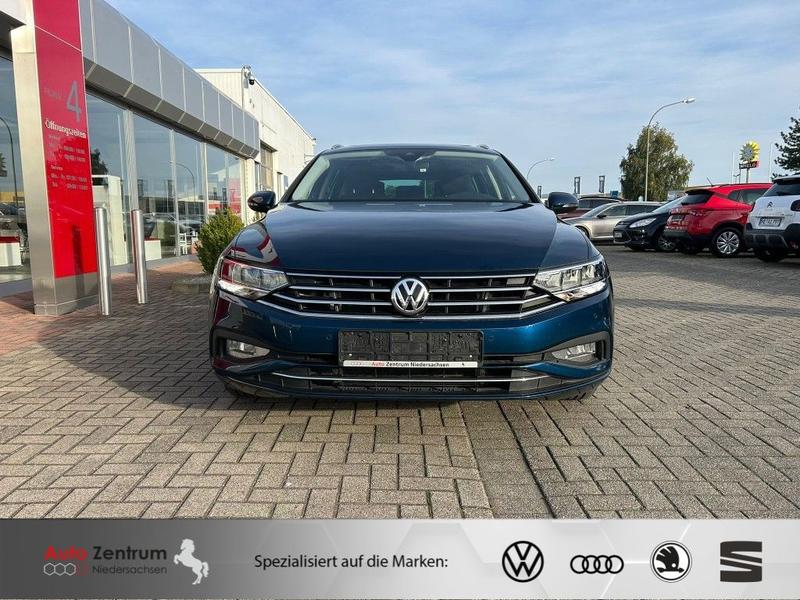 VW Passat Variant