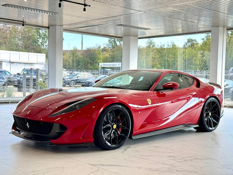 Ferrari 812