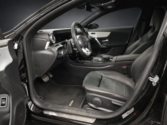 Mercedes-Benz CLA 45 AMG