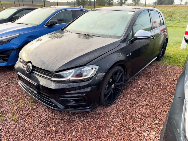VW Golf