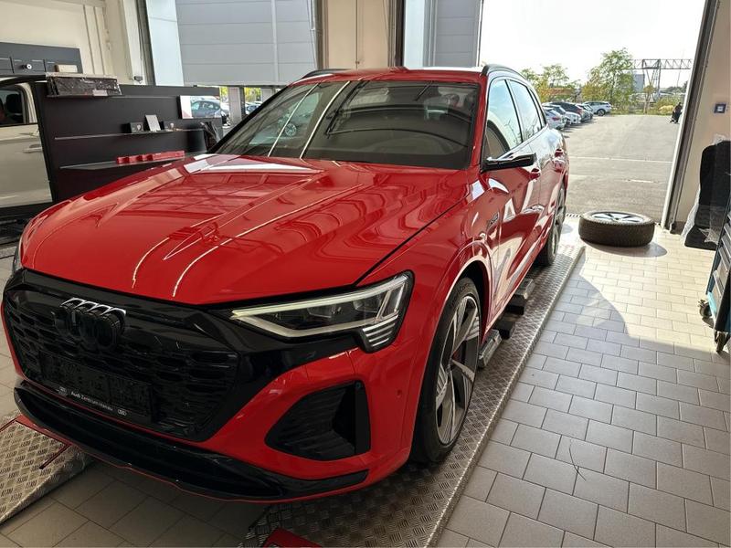 Audi Q8 e-tron