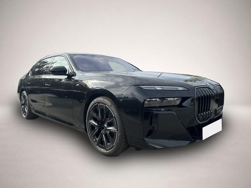 BMW 740