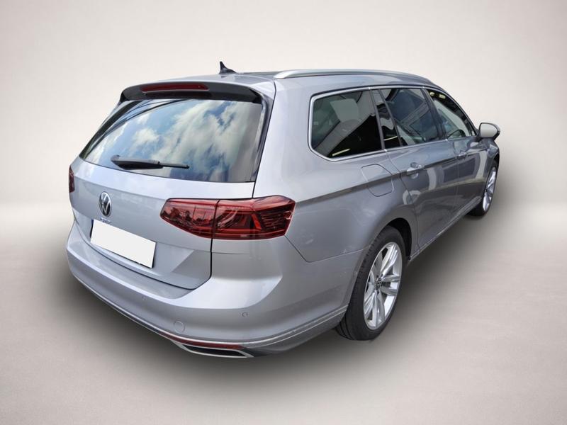 VW Passat Variant