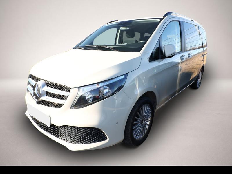 Mercedes-Benz V 220