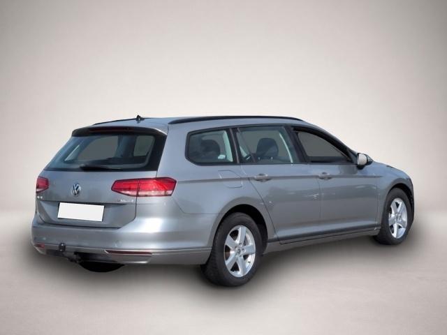 VW Passat Variant