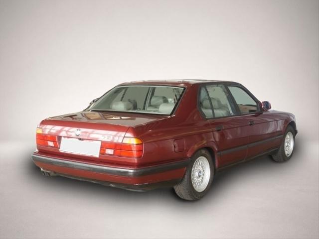 BMW 750