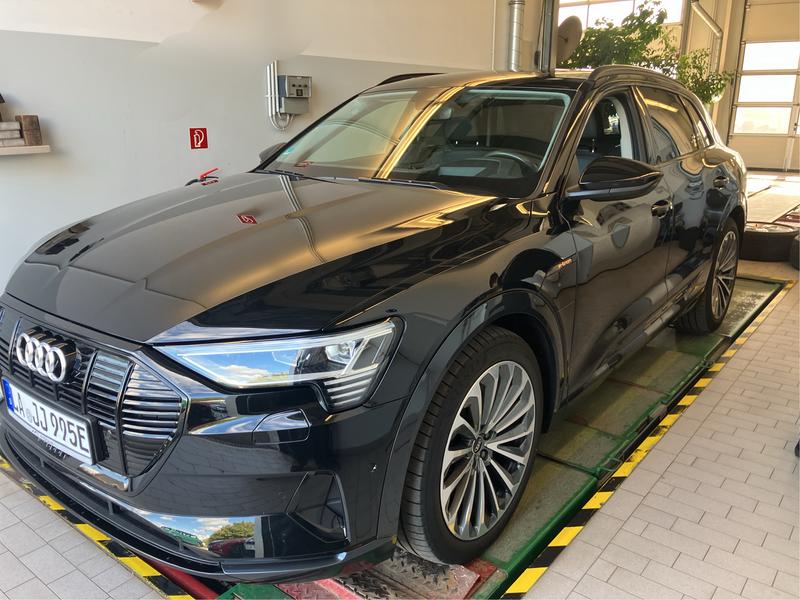 Audi e-tron