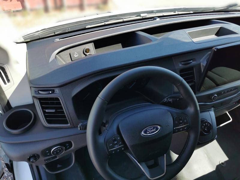 Ford Transit · Trend