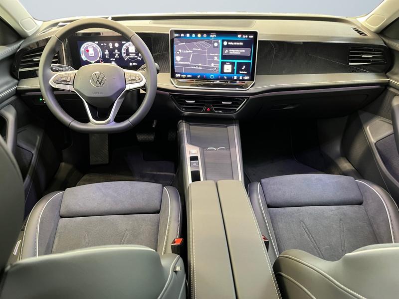 VW Passat Variant · Business