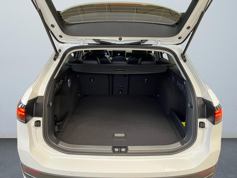 VW Passat Variant · Business · Bild 13