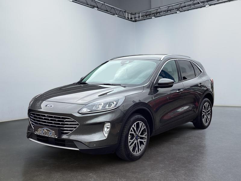 Ford Kuga · Titanium