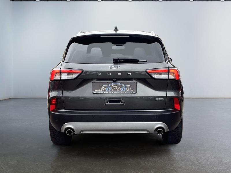 Ford Kuga · Titanium