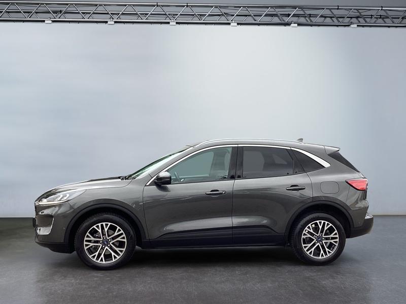 Ford Kuga · Titanium