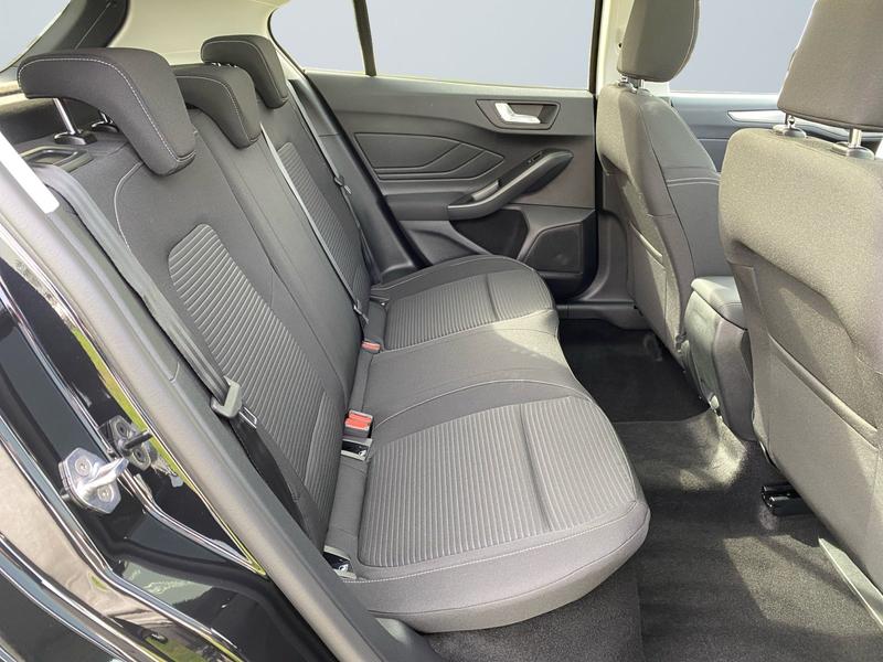 Ford Focus · Titanium Edition · Bild 10