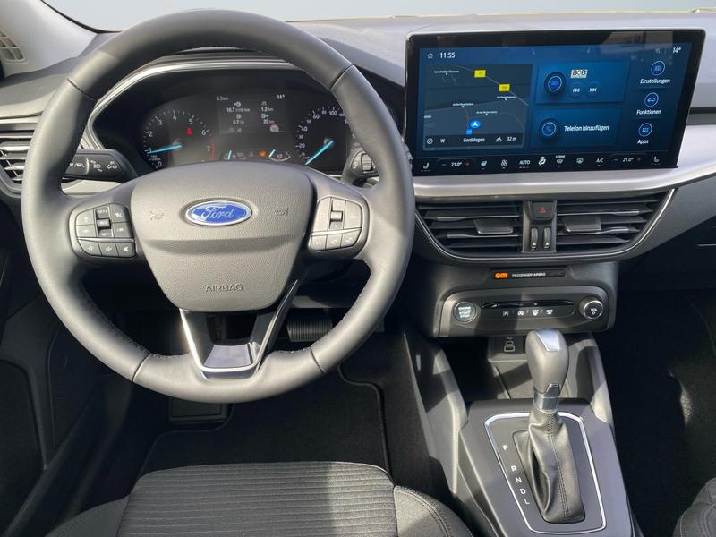 Ford Focus · Titanium Edition