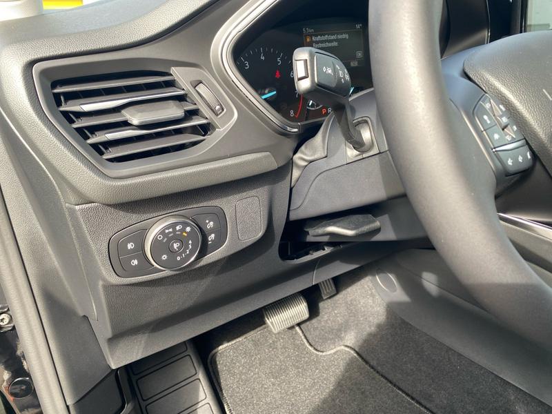 Ford Focus · Titanium Edition · Bild 16