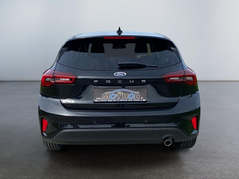 Ford Focus · Titanium Edition