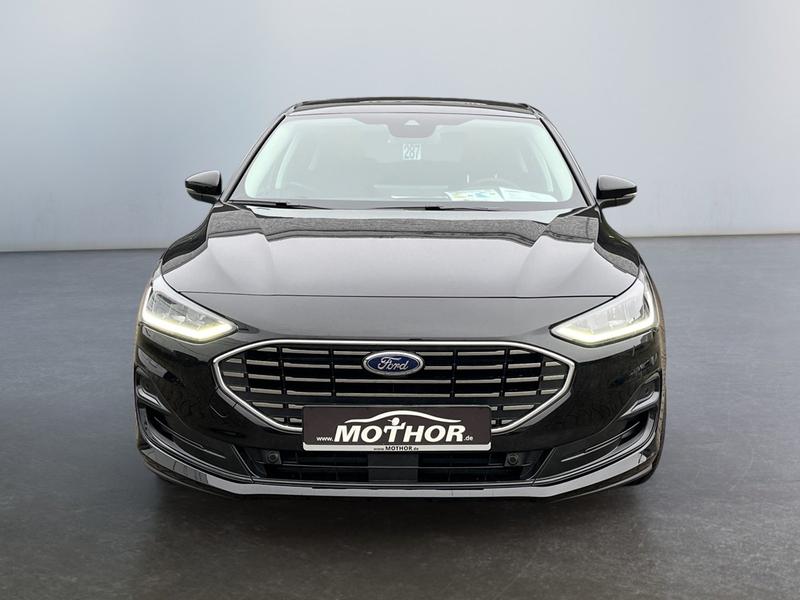 Ford Focus · Titanium Edition