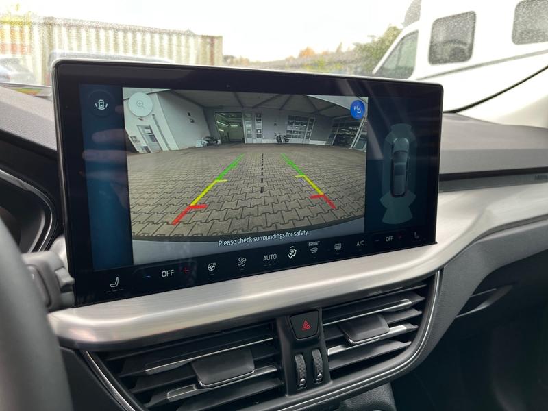 Ford Focus · Titanium Edition · Bild 13