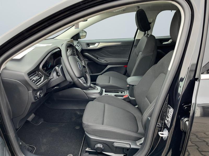Ford Focus · Titanium Edition