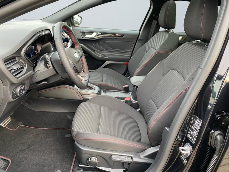 Ford Focus · ST-Line X
