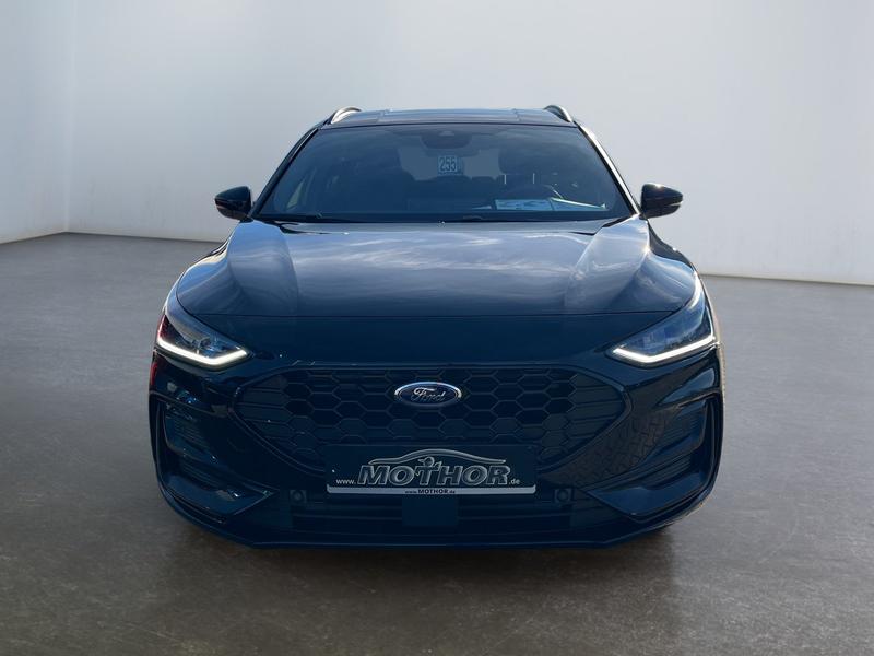 Ford Focus · ST-Line X