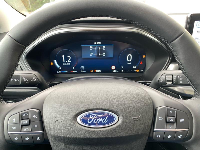 Ford Focus · Titanium X · Bild 12
