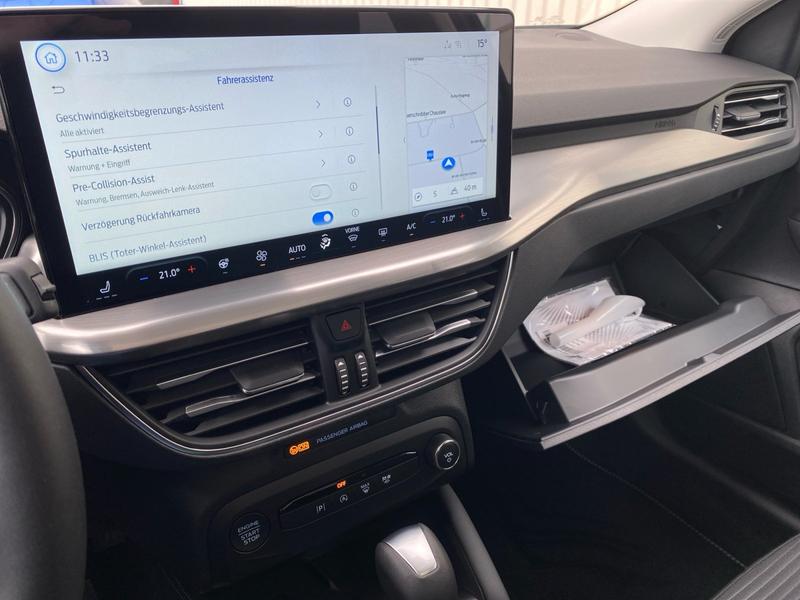 Ford Focus · Titanium X · Bild 19
