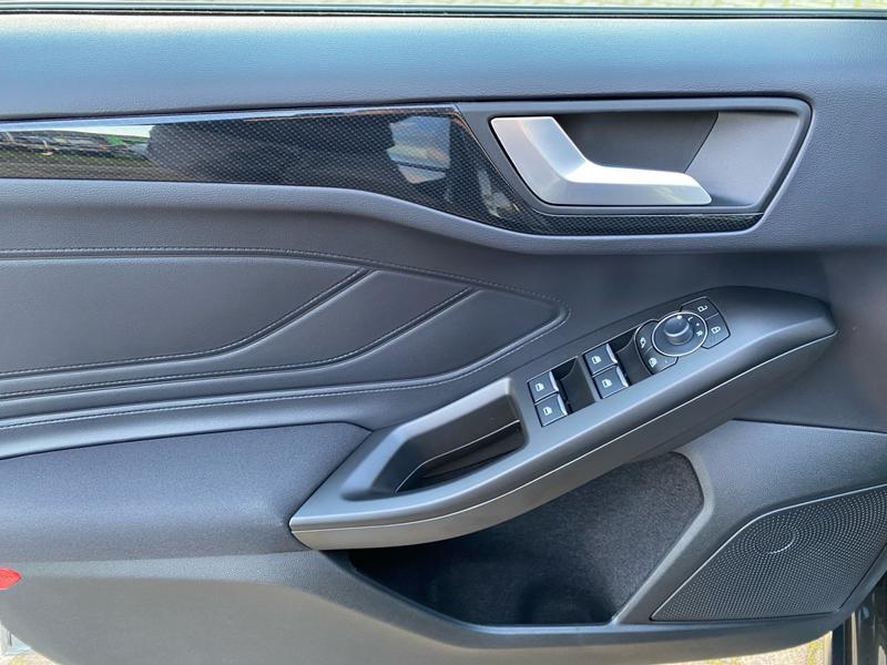 Ford Focus · ST-Line X · Bild 16