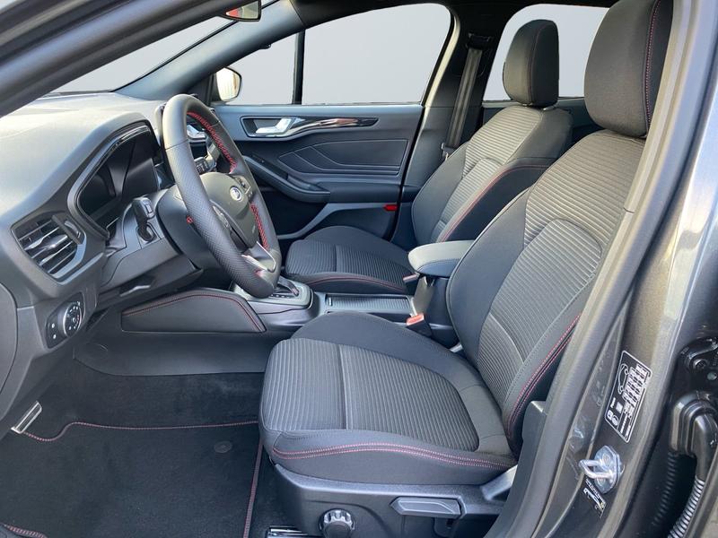 Ford Focus · ST-Line X